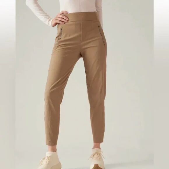 ATHLETA Trekkie North Tan Beige Ankle Jogger Pants Size 8 - Picture 1 of 7